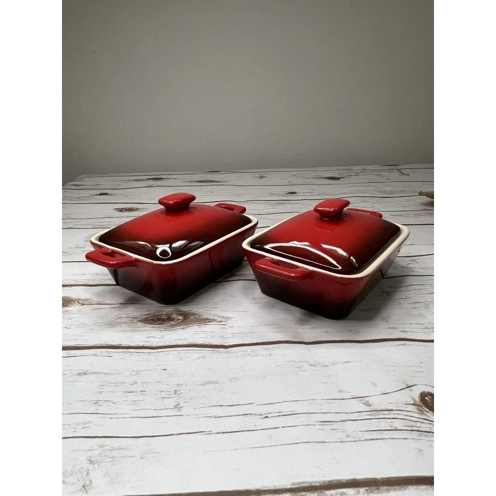 NEW Susan Winget (Set of 2) Covered Baker Ceramic Dish in Red